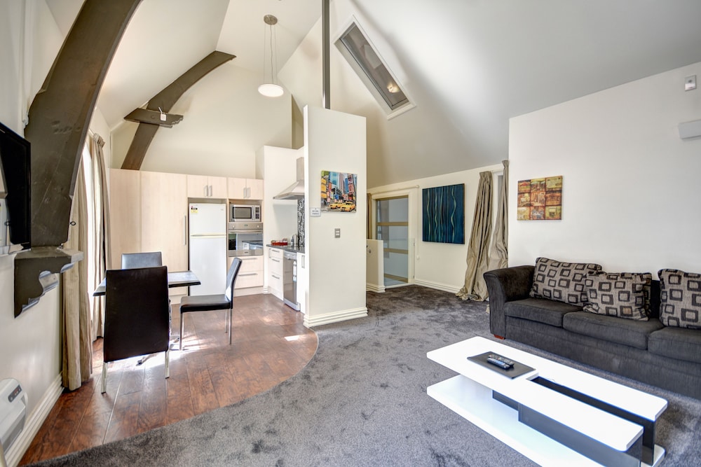 chapel apartments