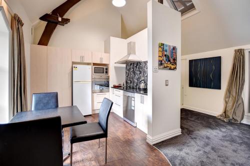 chapel apartments