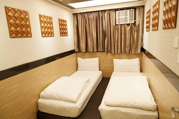 rai lei hostel