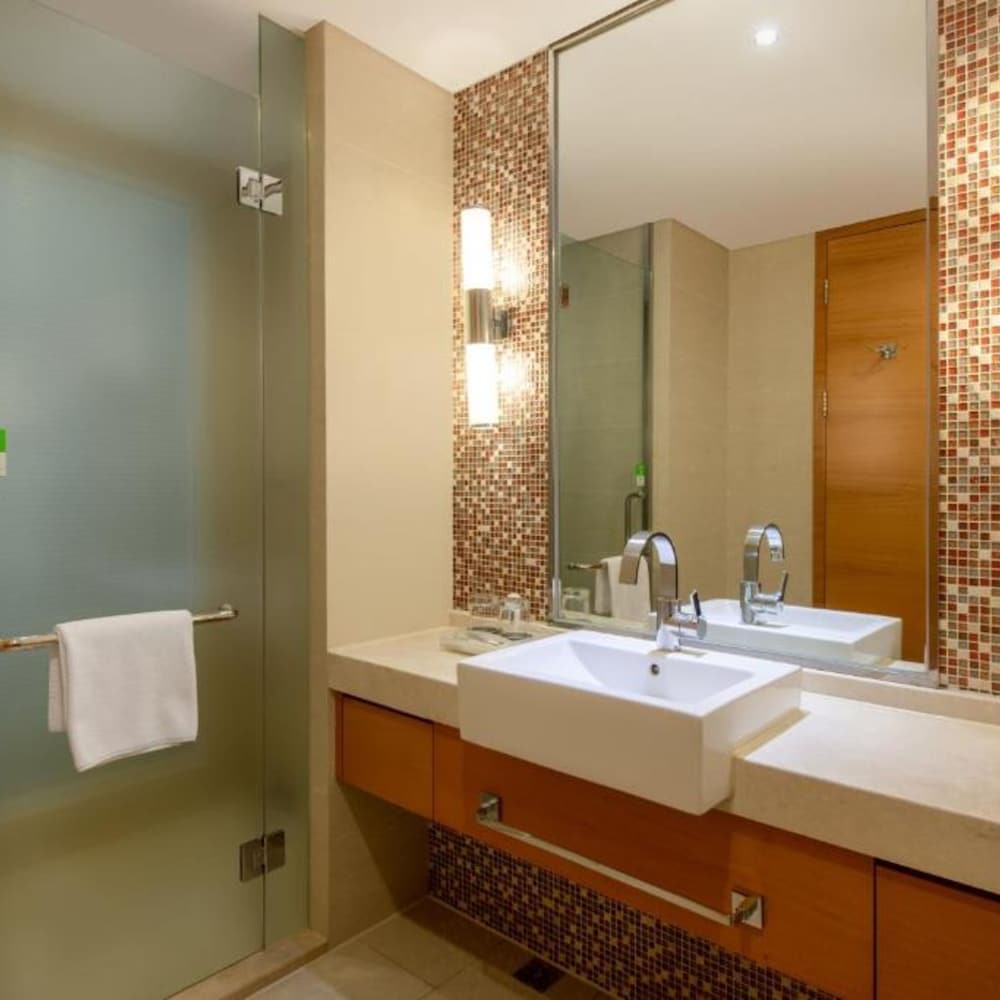 holiday inn shaoxing by ihg