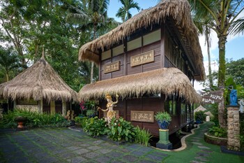 villa kupu kupu