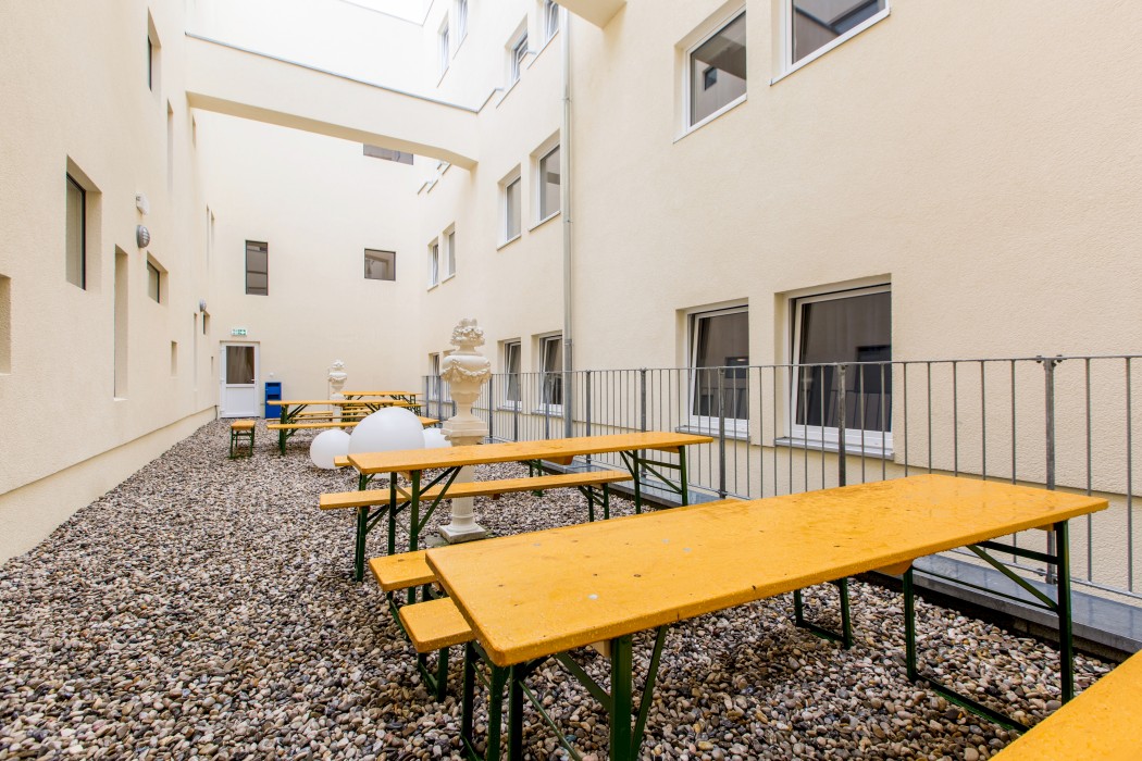 aando salzburg hauptbahnhof hostel