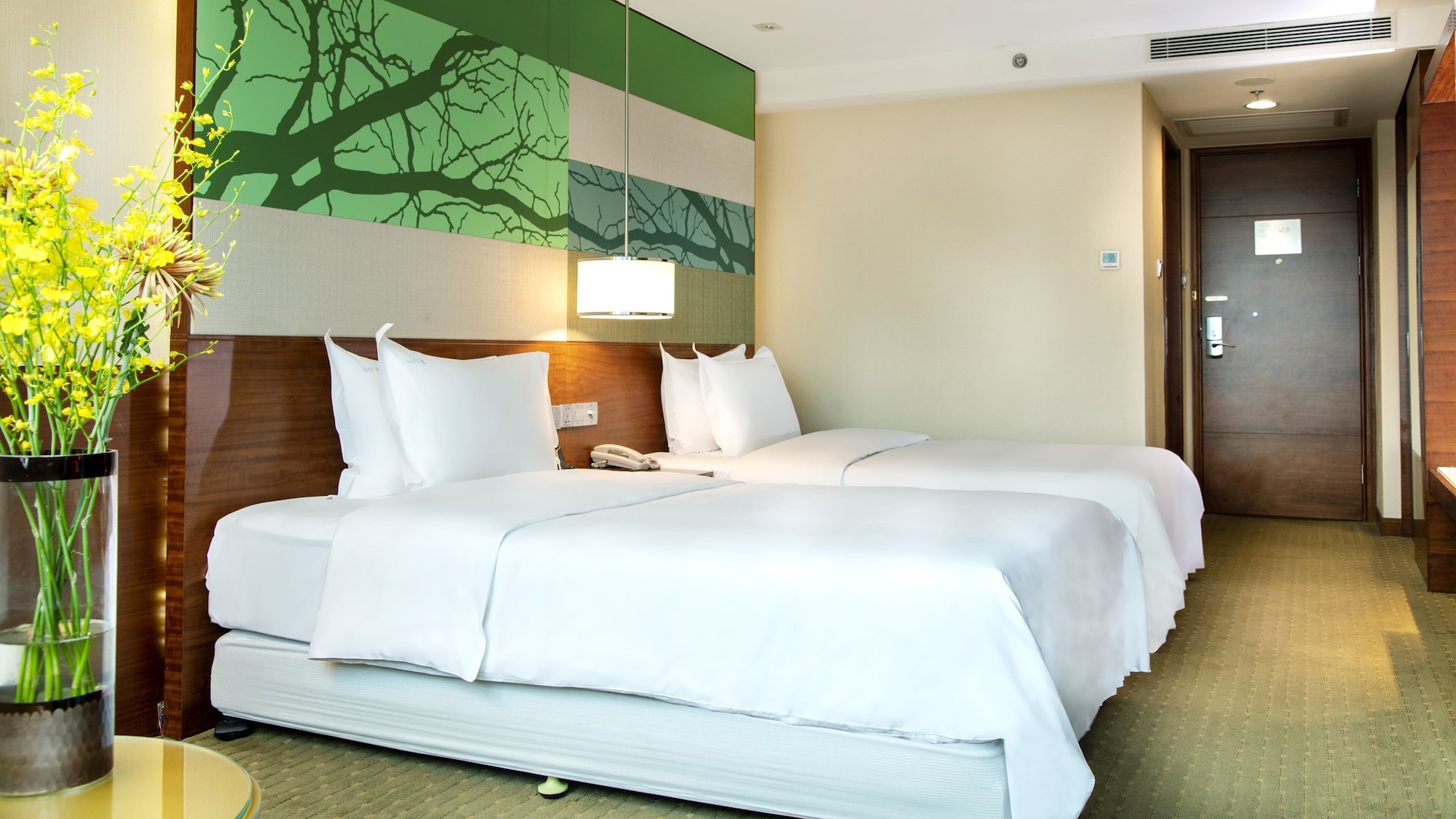 holiday inn shenzhen donghua by ihg