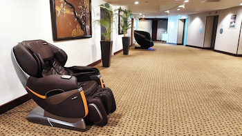 holiday inn singapore atrium by ihg