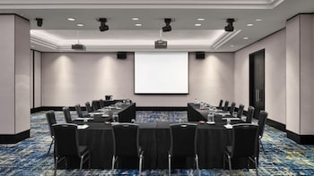 holiday inn singapore atrium by ihg
