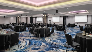holiday inn singapore atrium by ihg
