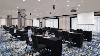 holiday inn singapore atrium by ihg