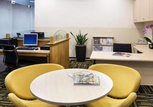 holiday inn singapore atrium by ihg