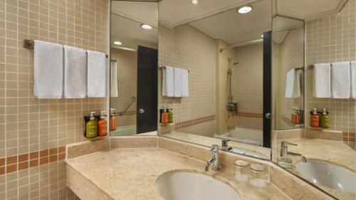 holiday inn singapore atrium by ihg