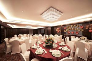 holiday inn singapore orchard city centre by ihg
