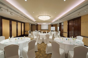 holiday inn singapore orchard city centre by ihg
