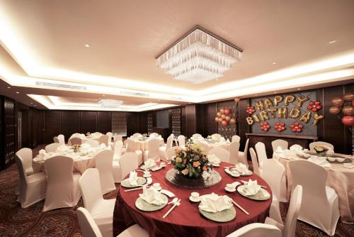 holiday inn singapore orchard city centre by ihg