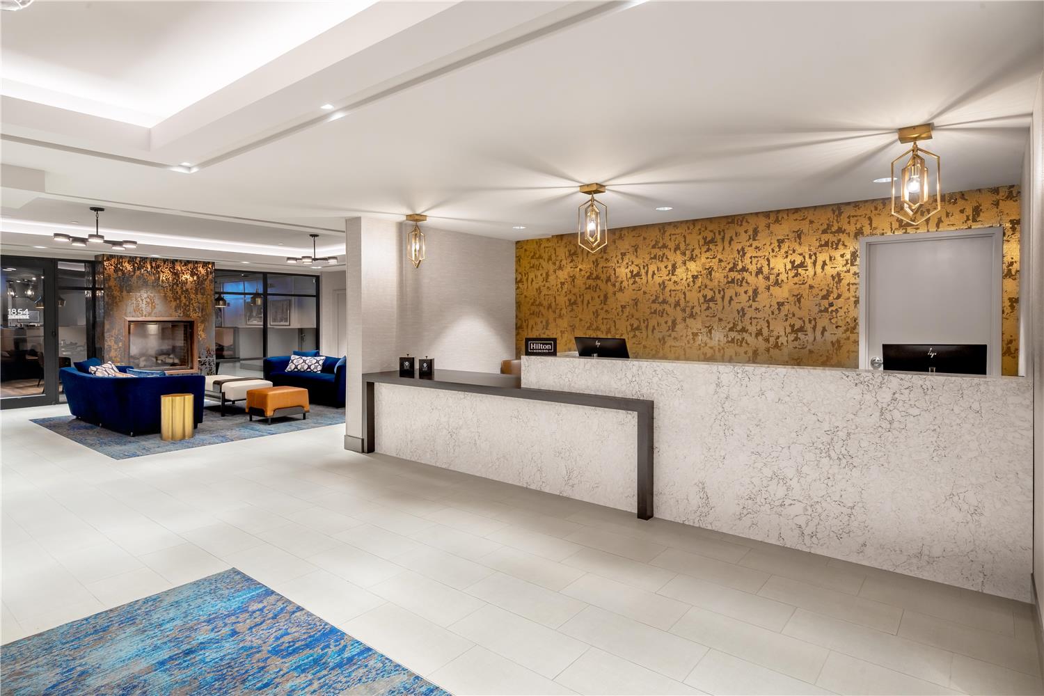 the riverside plaza hotel