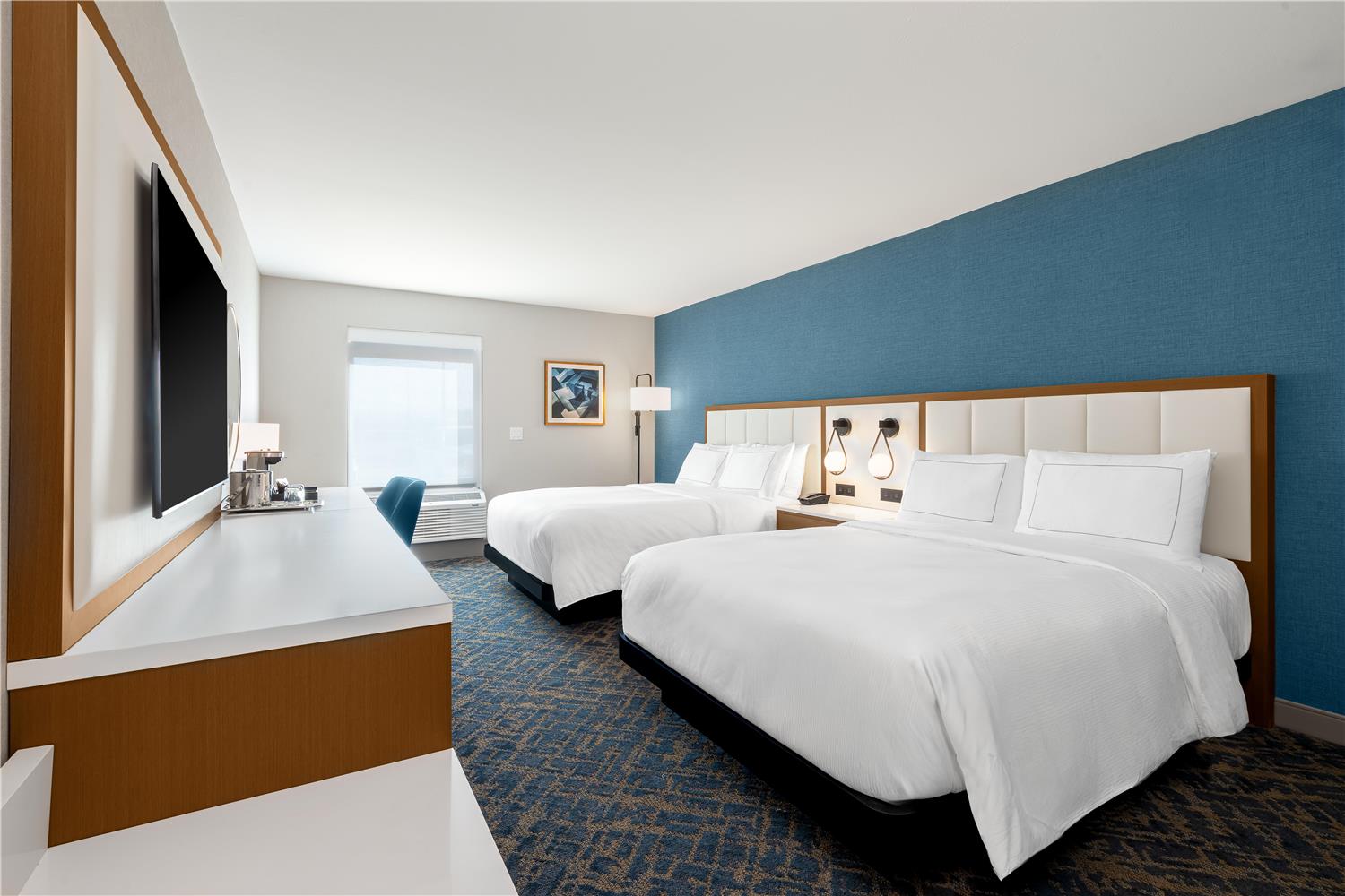 the riverside plaza hotel