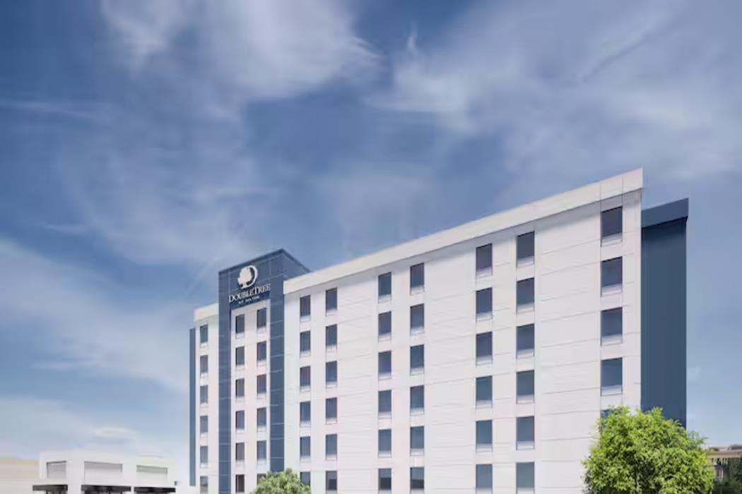 the riverside plaza hotel