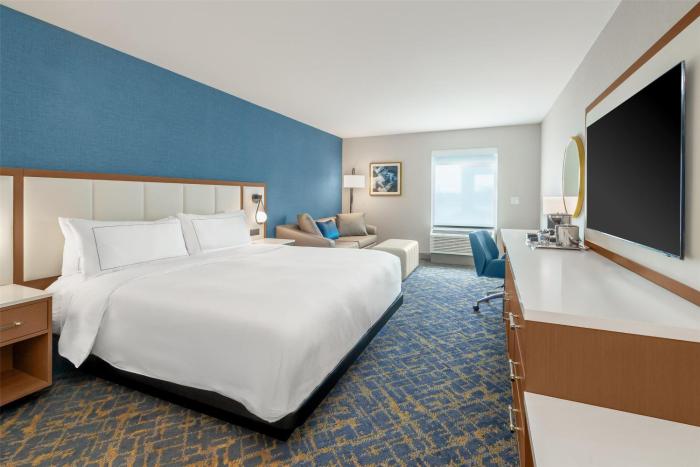 the riverside plaza hotel