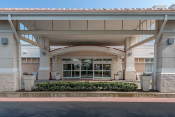 holiday inn south kingstown newport area by ihg