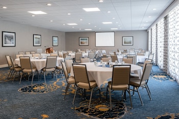 holiday inn south kingstown newport area by ihg