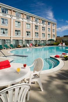 holiday inn south kingstown newport area by ihg