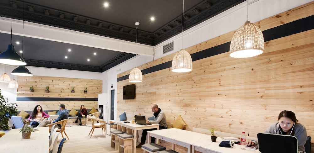 the central house barcelona gracia hostel