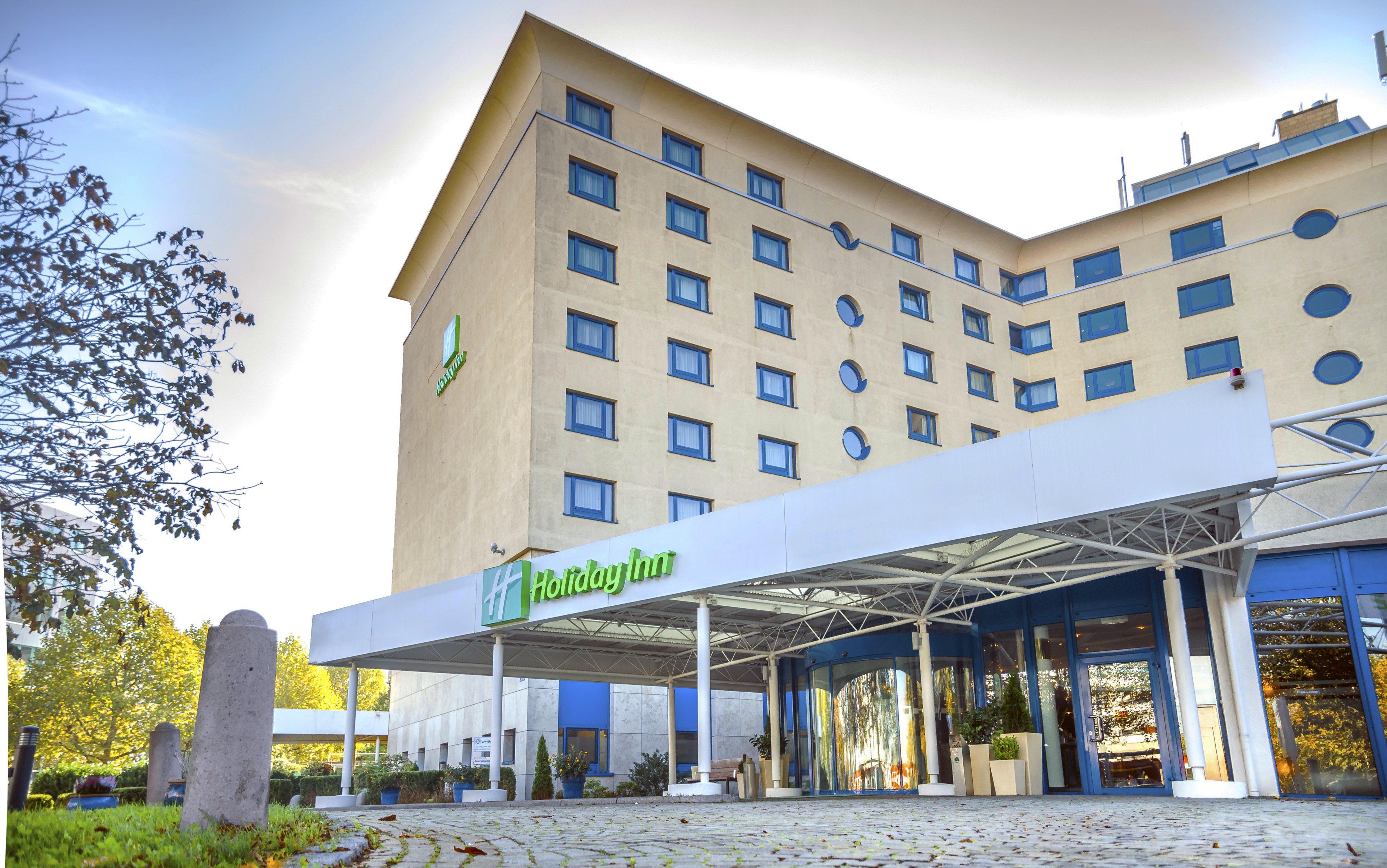 holiday inn stuttgart by ihg