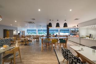 holiday inn swindon by ihg