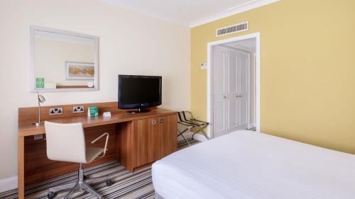 holiday inn swindon by ihg