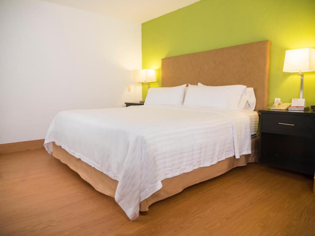 holiday inn tijuana zona rio by ihg