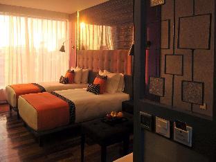 hive hotel and convention place