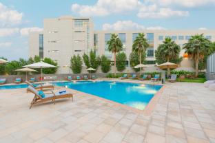 crowne plaza riyadh rdc hotel and convention by ihg