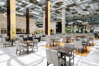 crowne plaza riyadh rdc hotel and convention by ihg