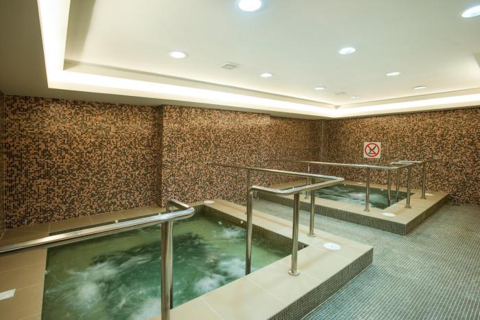 crowne plaza riyadh rdc hotel and convention by ihg