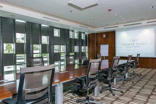 crowne plaza riyadh rdc hotel and convention by ihg