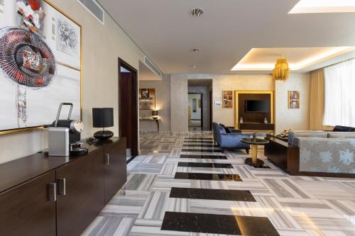 crowne plaza riyadh rdc hotel and convention by ihg