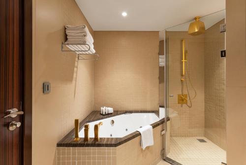 crowne plaza riyadh rdc hotel and convention by ihg