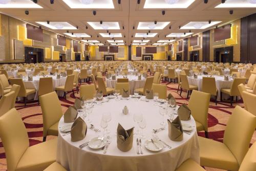 crowne plaza riyadh rdc hotel and convention by ihg