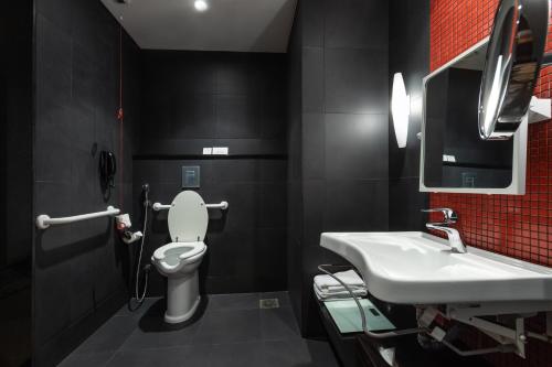crowne plaza riyadh rdc hotel and convention by ihg