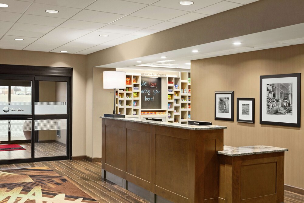 hampton inn and suites minooka