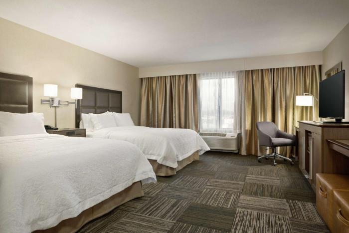 hampton inn and suites minooka