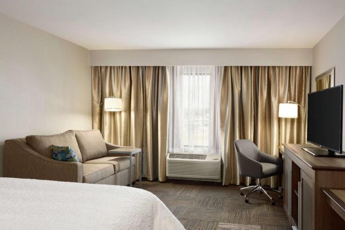 hampton inn and suites minooka