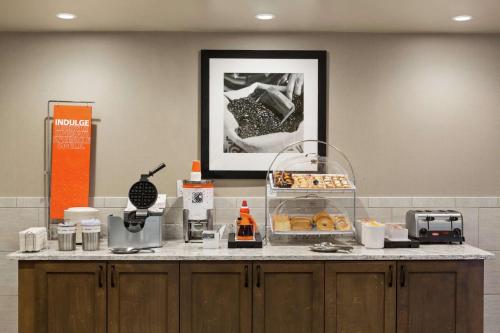 hampton inn and suites minooka