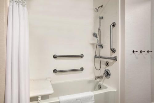 hampton inn and suites minooka