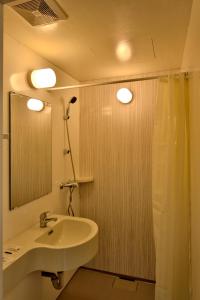 zodiak mt haryono by kagum hotels