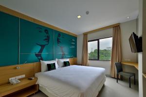 zodiak mt haryono by kagum hotels