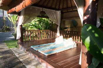 aqua bali villa
