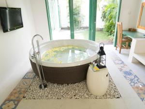 artemis villa and hotel