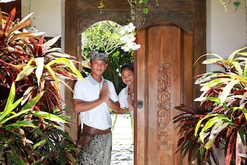 villa bali asri batubelig