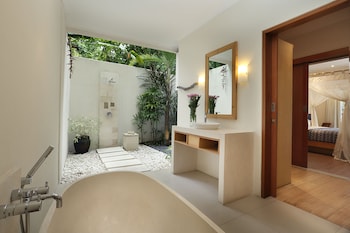 villa bali asri batubelig