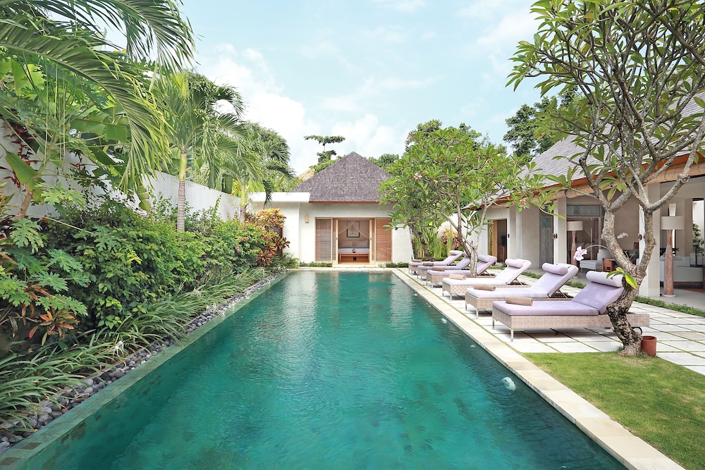 villa bali asri batubelig
