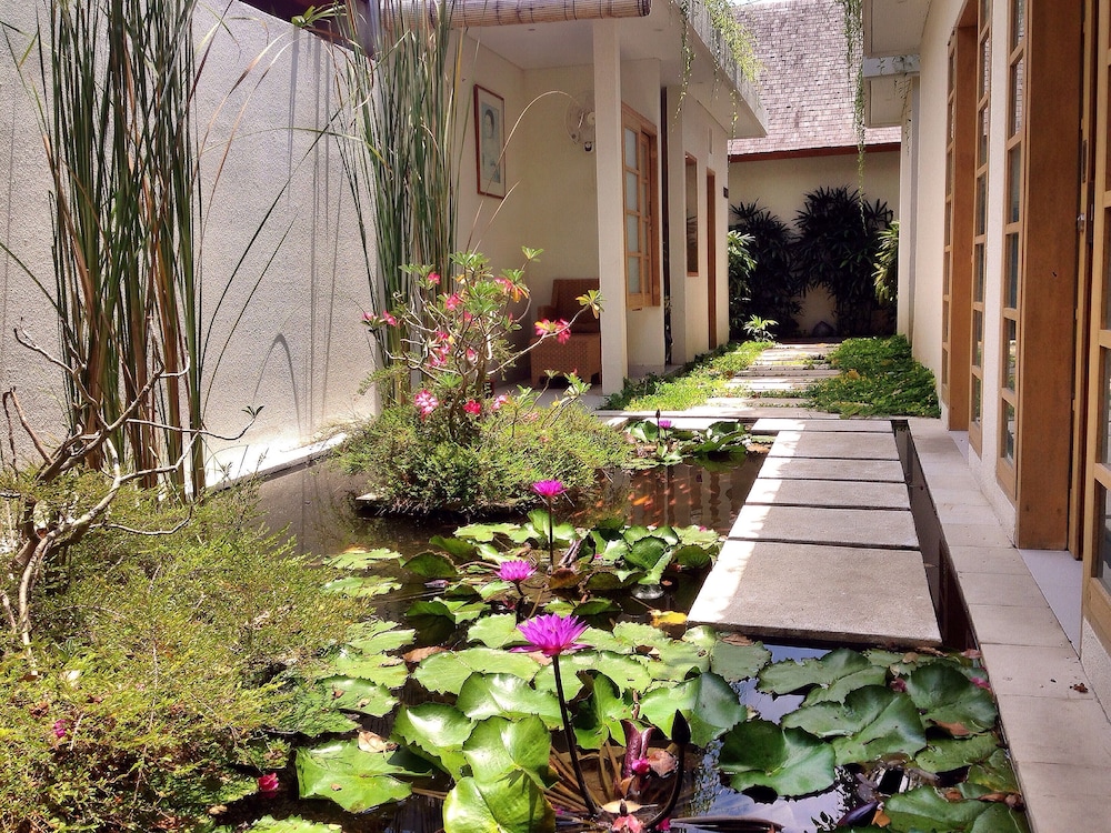 villa bali asri batubelig